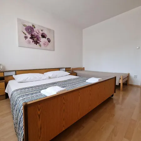 Apartment Sostaric Vrh (Krk)